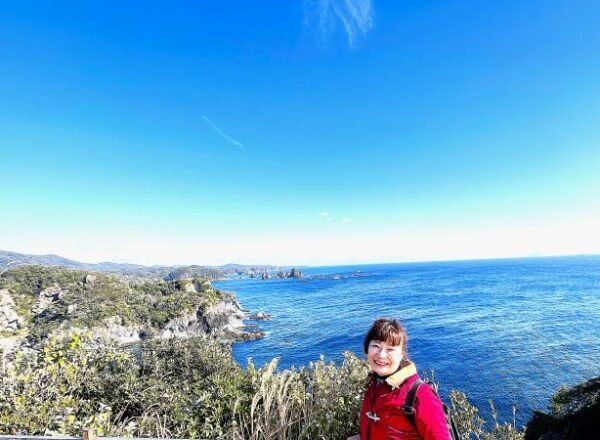 伊豆石廊崎の背景とタニカワ久美子