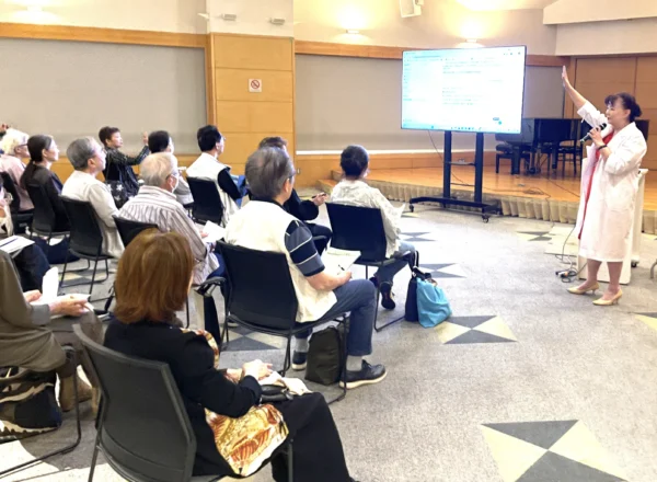えびす大学でAI時代のストレス管理について講演する様子