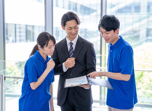 介護スタッフ達とけんこう総研の健康経営支援サポーター