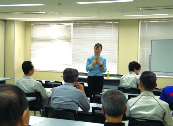 タニカワ久美子ストレスケア研修講師